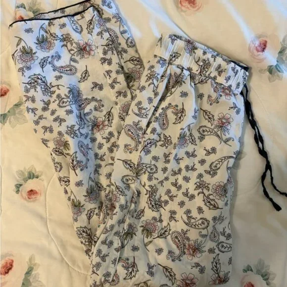 Victoria's Secret Paisley Print Pajamas - Picture 1 of 2